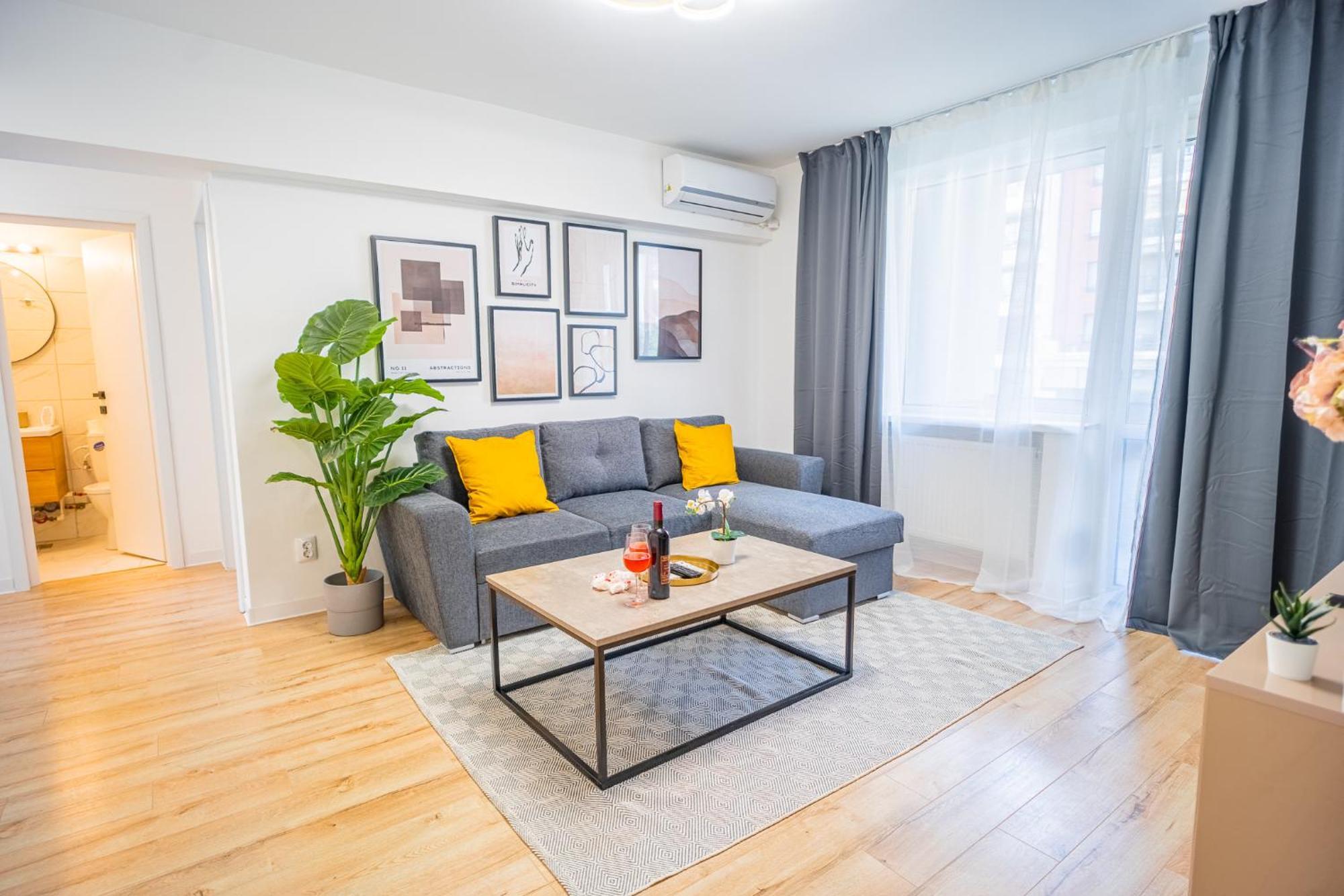 Spacious Newly Renovated 2Br Apartments With Balcony Bukarest Exterior foto